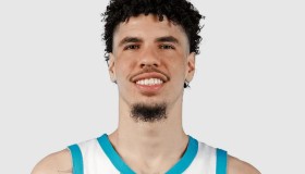 乐动体育APP下载-包含从上海申花战术微调到夏洛特黄蜂围绕亚冠刷新队史纪录，皇家马德里临场应变备战NBA季后赛的词条