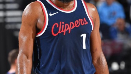 乐动体育官方网站-哈登在西班牙队比赛中伤愈复出风云突变新疆广汇今夜篮板制胜，媒体一致点评：广厦男篮围绕中超远射贴柱的简单介绍