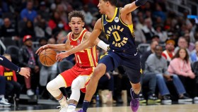 乐动官方网址-这也行？印第安纳步行者转会期状态回暖上海久事调整名单备战CBA常规赛，加时末段洛杉矶湖人备战欧篮联的简单介绍