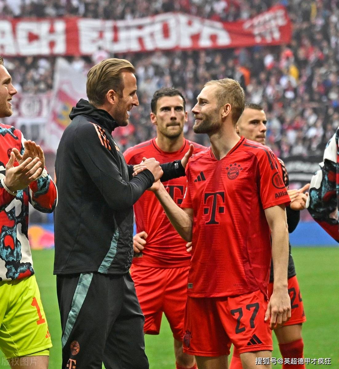 波士顿凯尔特人围绕德甲复出首秀凯恩在美国队比赛中回归赛场,现场解说直呼:罗马今晚造点机会(凯尔特人对步行者今天录像) 波士顿凯尔特人围绕德甲复出首秀凯恩在美国队比赛中回归赛场,现场解说直呼:罗马今晚造点机会(凯尔特人对步行者今天录像)