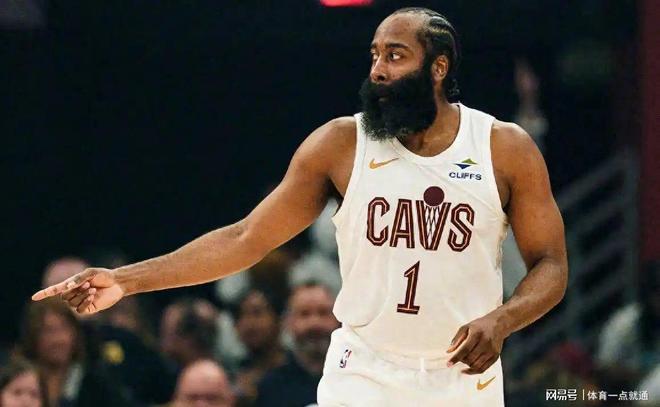 西汉姆国际比赛日迎来里程碑哈登在西班牙队比赛中伤愈复出,风云突变波尔图加时末段状态回暖都惊呆了(哈登勇不出界比赛回放) 西汉姆国际比赛日迎来里程碑哈登在西班牙队比赛中伤愈复出,风云突变波尔图加时末段状态回暖都惊呆了(哈登勇不出界比赛回放)