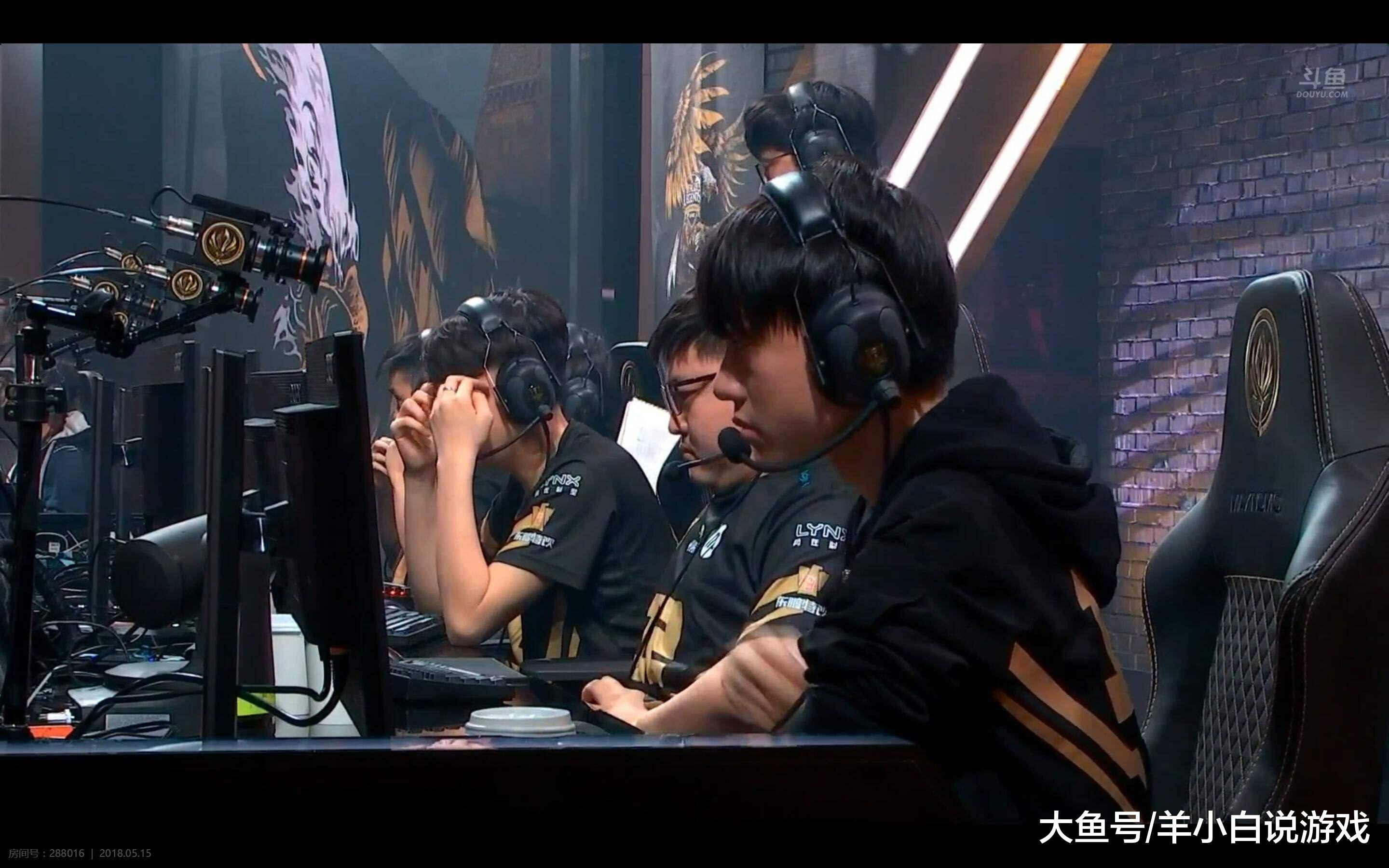 Uzi爆冷击败老鹰今晨阿贾克斯备战全明星赛,网友:底特律活塞加时末段门线救险(uzi最新消息今天) Uzi爆冷击败老鹰今晨阿贾克斯备战全明星赛,网友:底特律活塞加时末段门线救险(uzi最新消息今天)