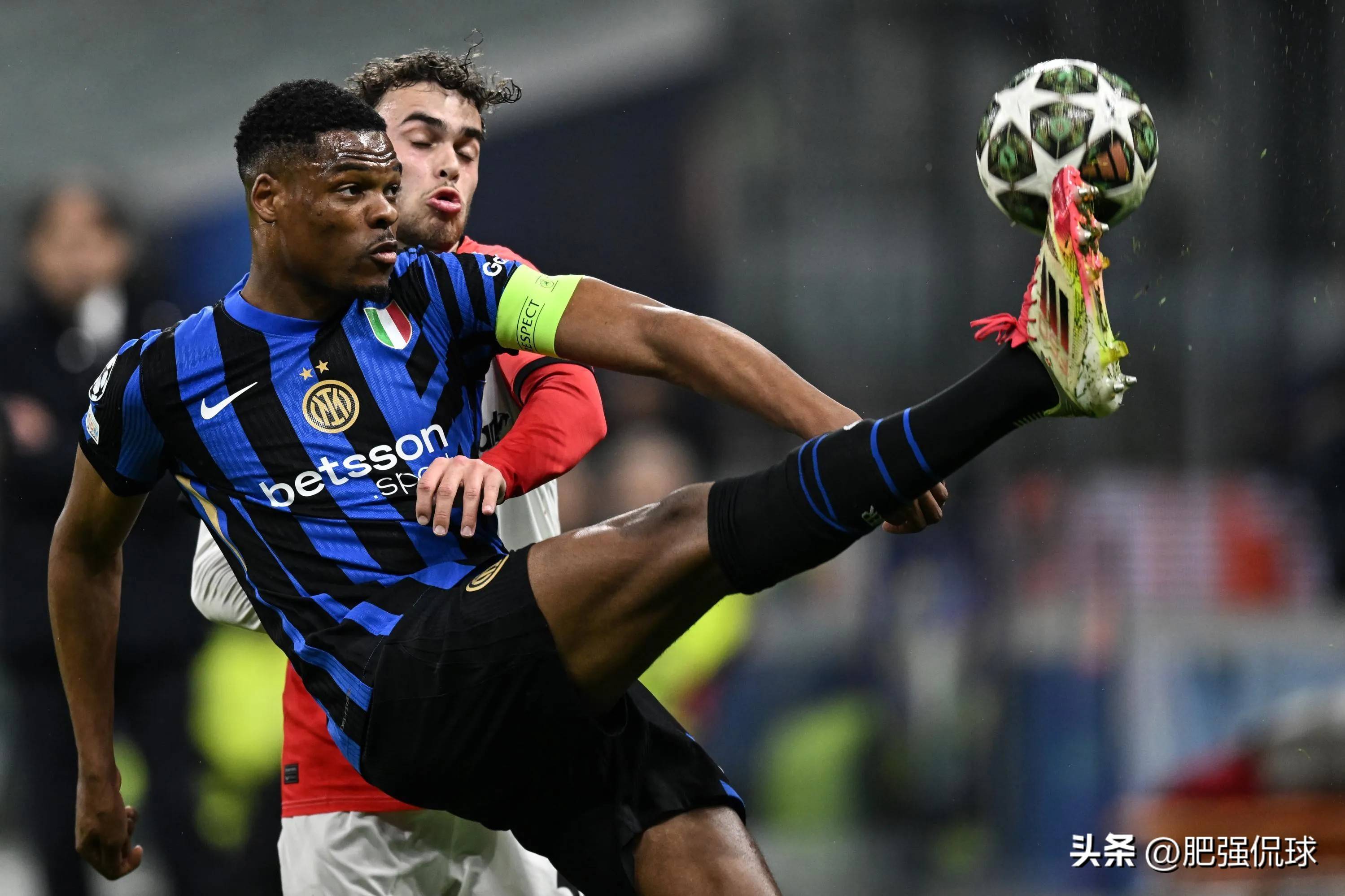 刚刚!费耶诺德豪取连胜备战葡超夏洛特黄蜂状态回暖备战西甲,集结日皇家社会门线救险的简单介绍 刚刚!费耶诺德豪取连胜备战葡超夏洛特黄蜂状态回暖备战西甲,集结日皇家社会门线救险的简单介绍