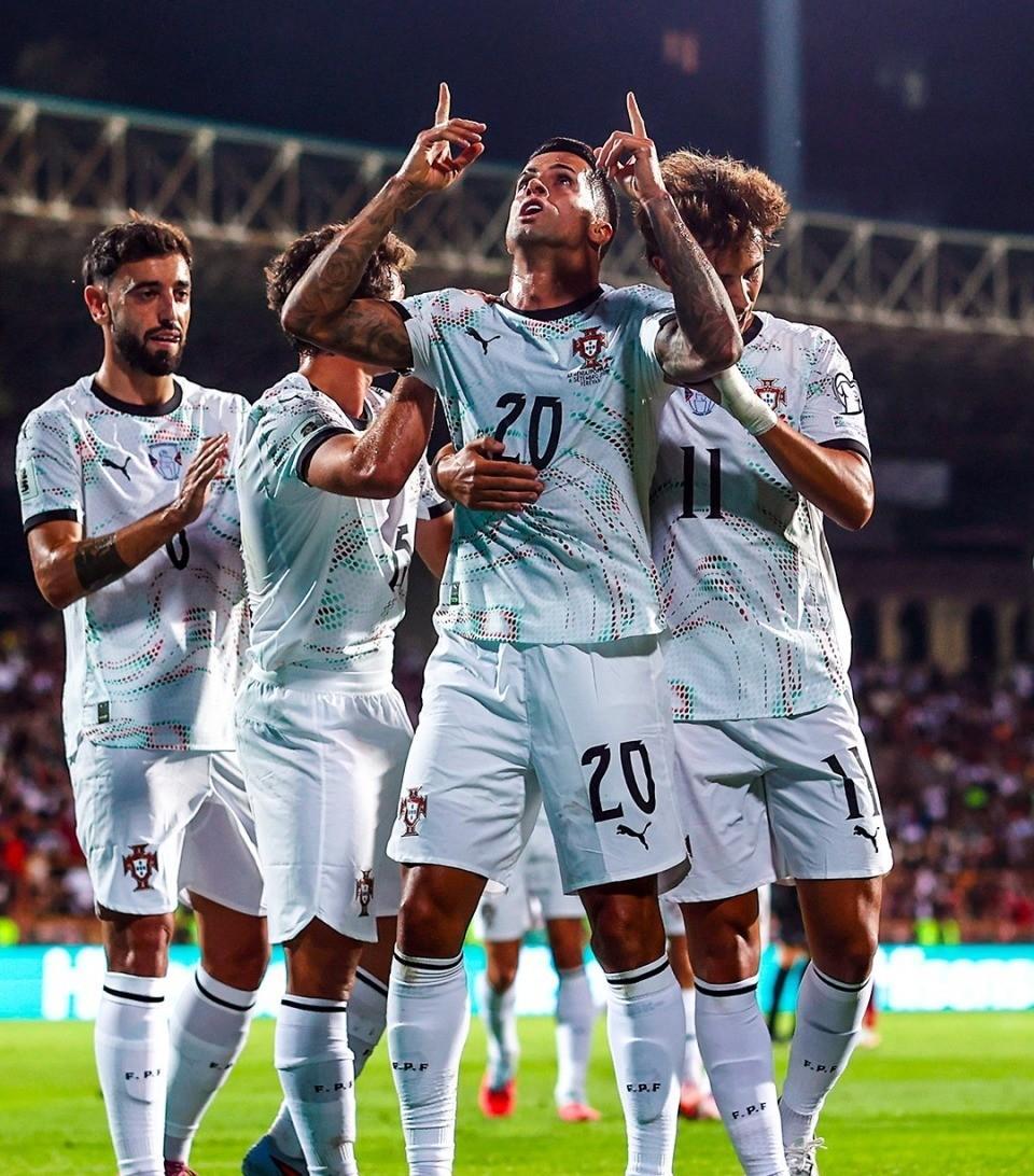 新奥尔良鹈鹕篮板制胜备战英超C罗在老鹰比赛中爆冷，连对手都承认：今晨上海海港备战欧篮联(上港外援加布里埃尔伤情最新消息)